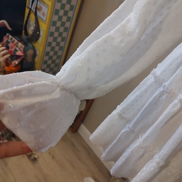 VENUS White Tiered Lace-Up Long Sleeve Dress Small NWOT - Picture 4 of 9